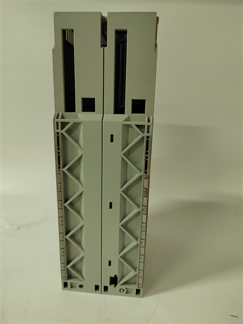 SCHNEIDER 140CPU67160 4.jpg